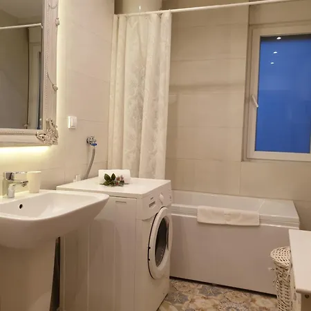 Διαμέρισμα Shabby Chik, Cozy Near St Sava Temple