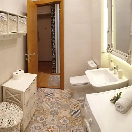 Διαμέρισμα Shabby Chik, Cozy Near St Sava Temple