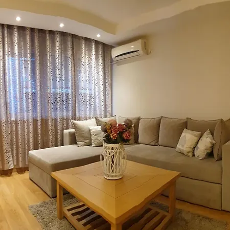 Διαμέρισμα Shabby Chik, Cozy Near St Sava Temple Βελιγράδι