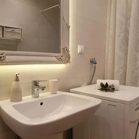 Shabby Chik, Cozy Near St Sava Temple Βελιγράδι